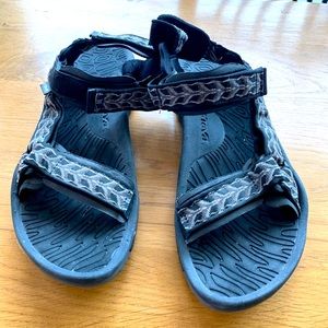 Like New Teva Men’s Sandals size 12, worn Once!